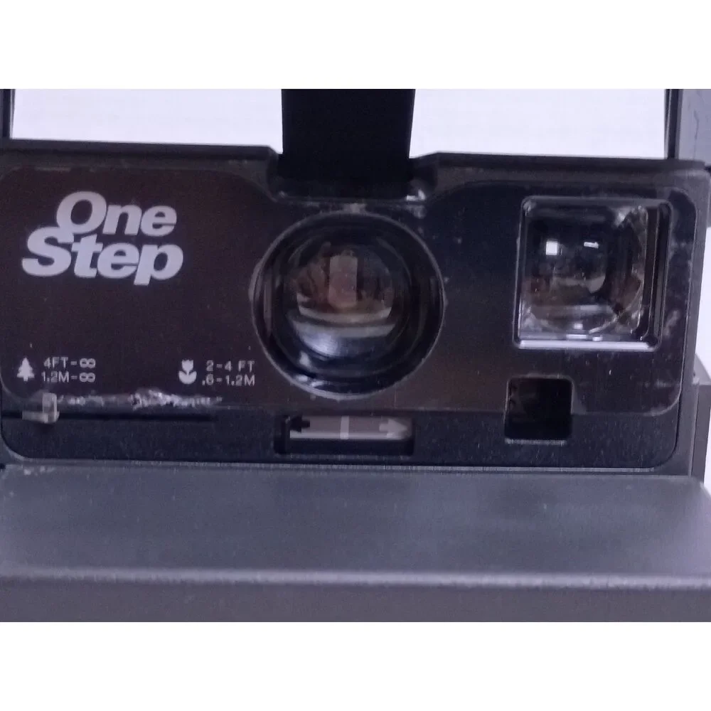 Vintage Polaroid OneStep 600 Instant Film Camera UNTESTED FOR PARTS